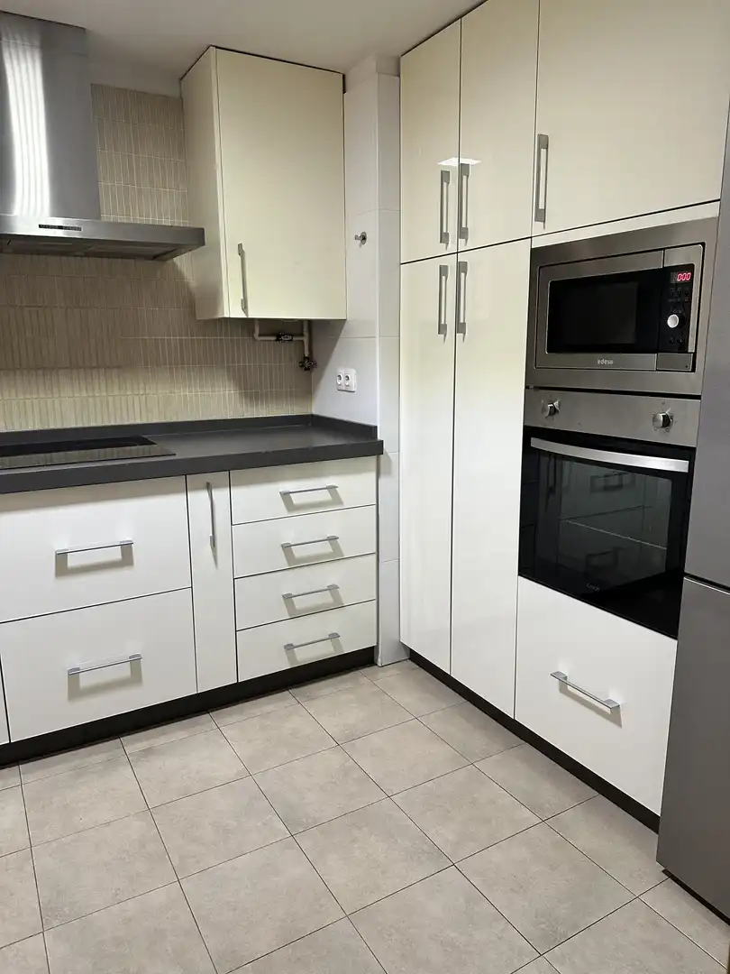 Kitchen of Flat for rent in Córdoba  with Air Conditioner, Heating and Parquet flooring