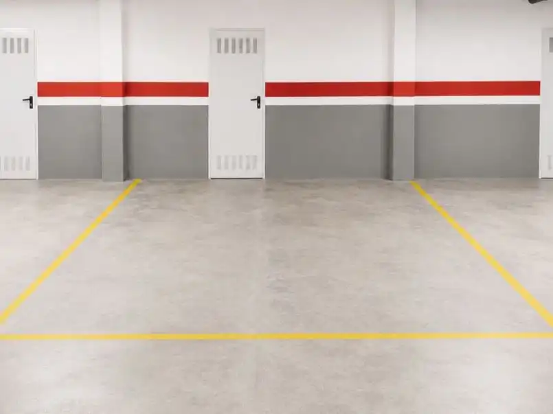Piso en venta en Calle Ferrocarril, Bezana - Prezanes Parking de Piso en venta en Santa Cruz de Bezana con Calefacción, Parquet y Terraza
