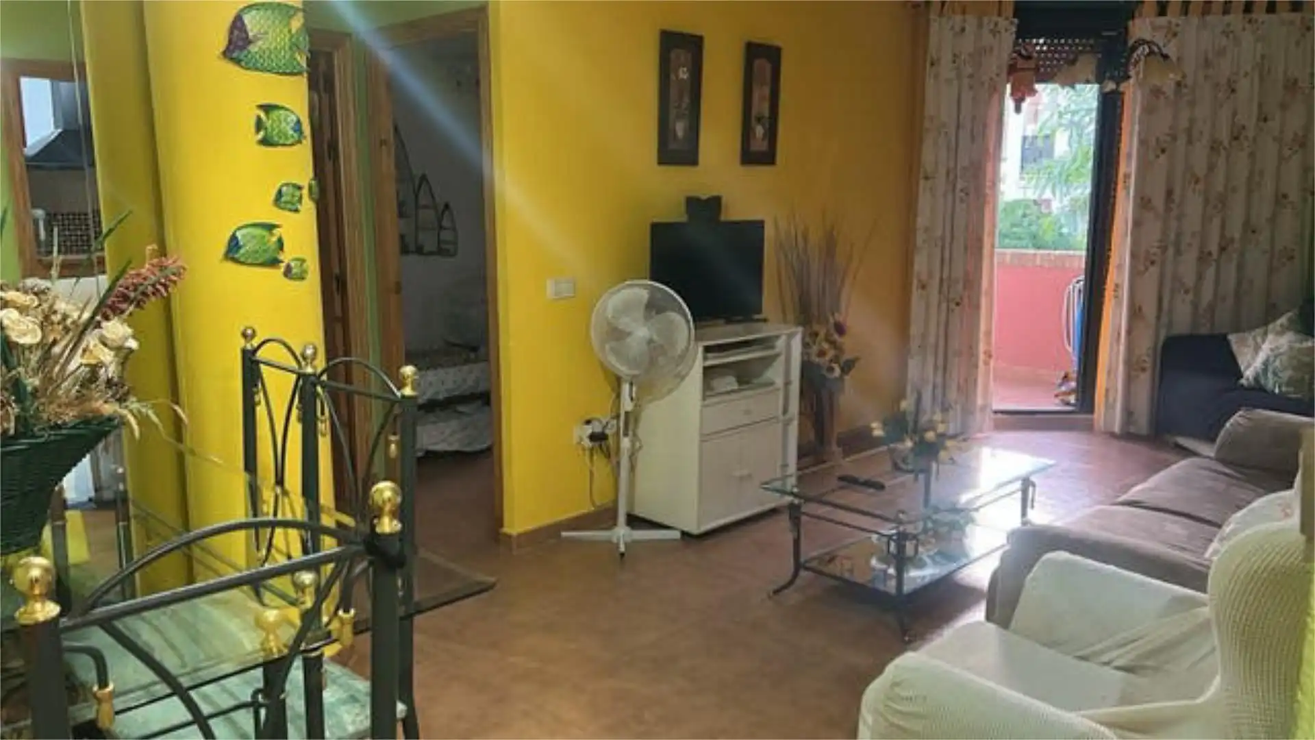 Apartamento de alquiler en Los Jardines de Marbella - La Ermita Sala de estar de Apartamento de alquiler en Marbella con Calefacción, Jardín privado y Terraza
