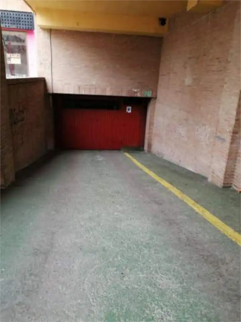 Garaje de alquiler en Parque de los Cineastas Parking de Garaje de alquiler en Zaragoza