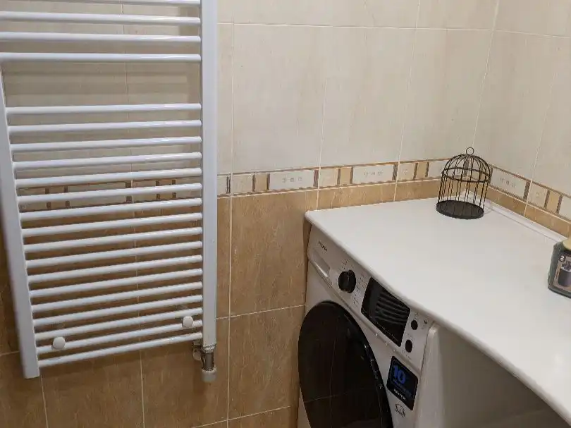 Bathroom of Flat for rent in Vigo   with Heating, Parquet flooring and Storage room