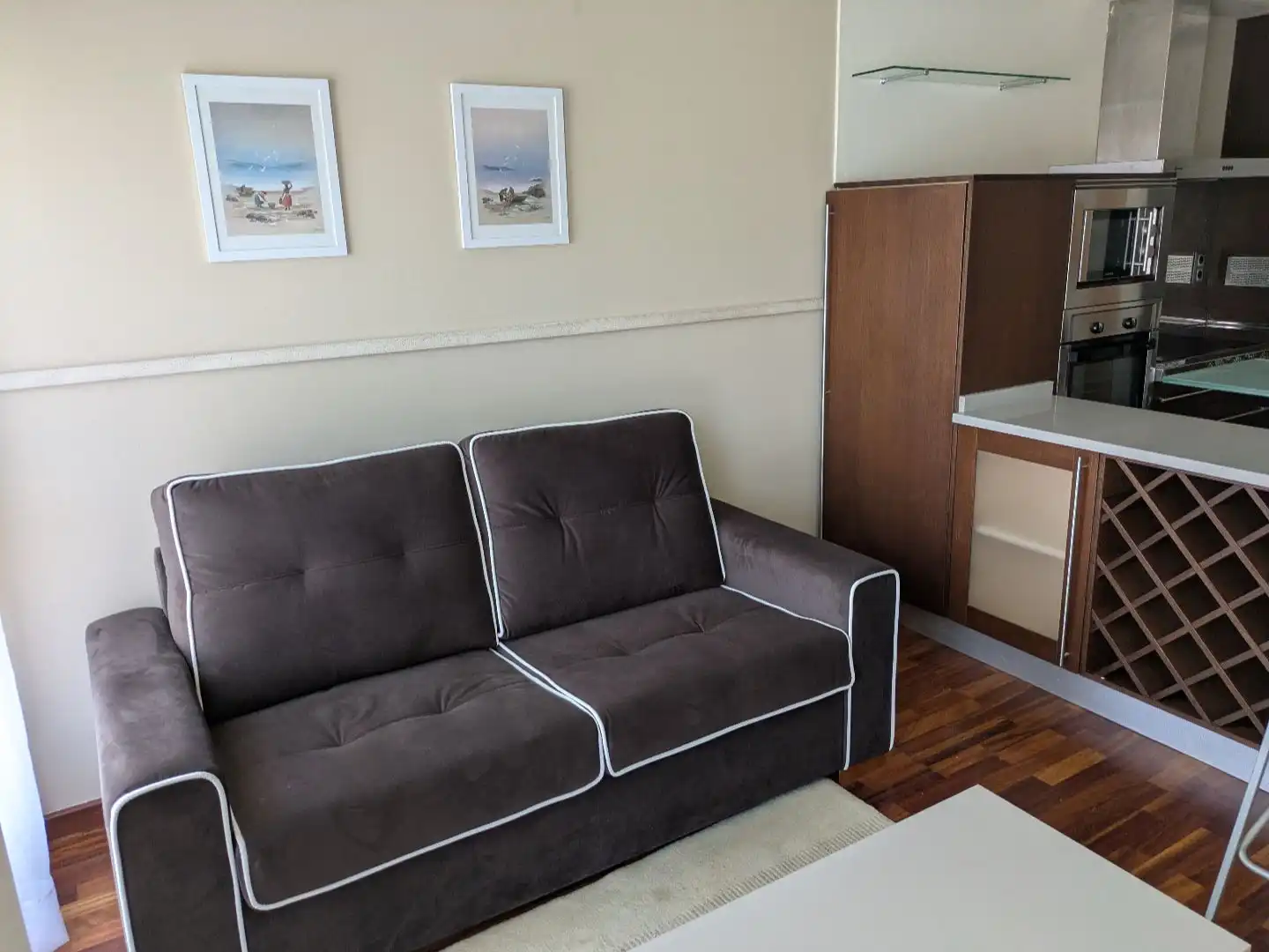 Living room of Flat for rent in Vigo   with Heating, Parquet flooring and Storage room