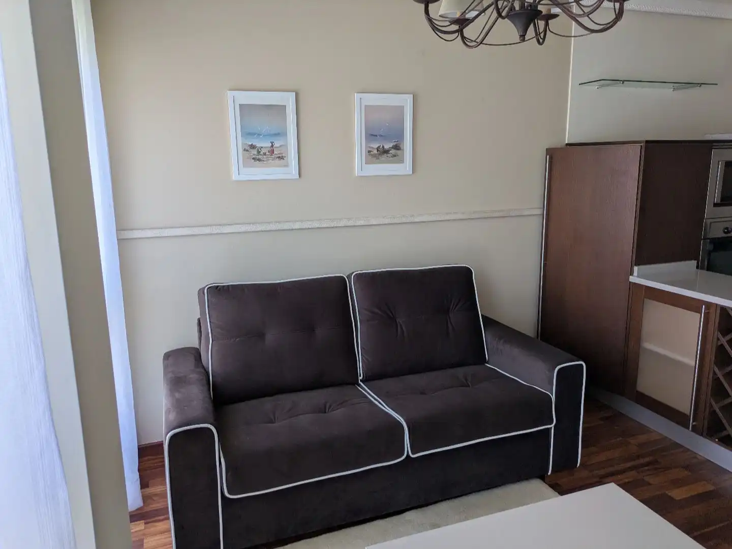 Living room of Flat for rent in Vigo   with Heating, Parquet flooring and Storage room