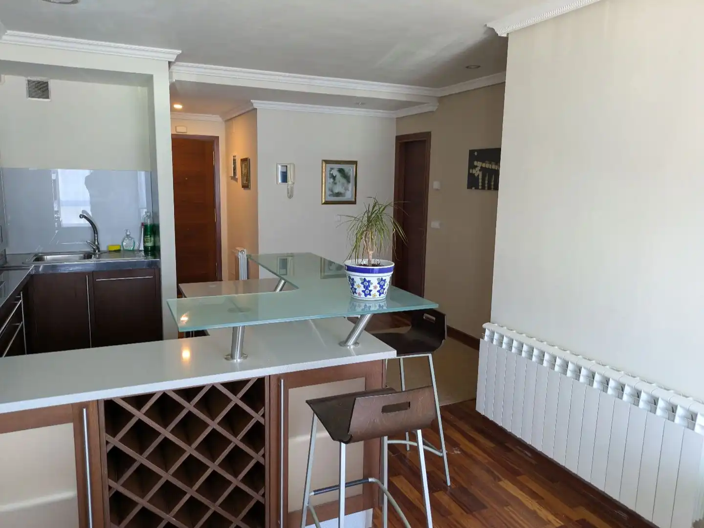 Dining room of Flat for rent in Vigo   with Heating, Parquet flooring and Storage room