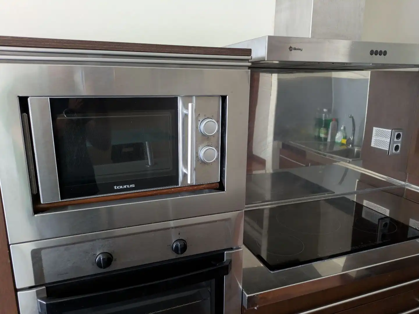 Kitchen of Flat for rent in Vigo   with Heating, Parquet flooring and Storage room
