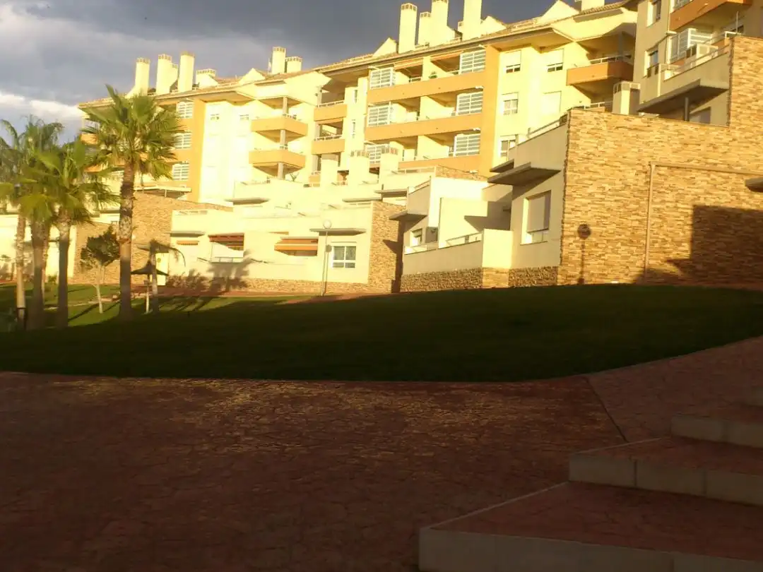 Wohnung zur Miete in Calle Castillo de Aledo, 9, Altorreal - El Chorrico Außenansicht von Wohnung zur Miete in Molina de Segura mit Klimaanlage, Terrasse und Abstellraum
