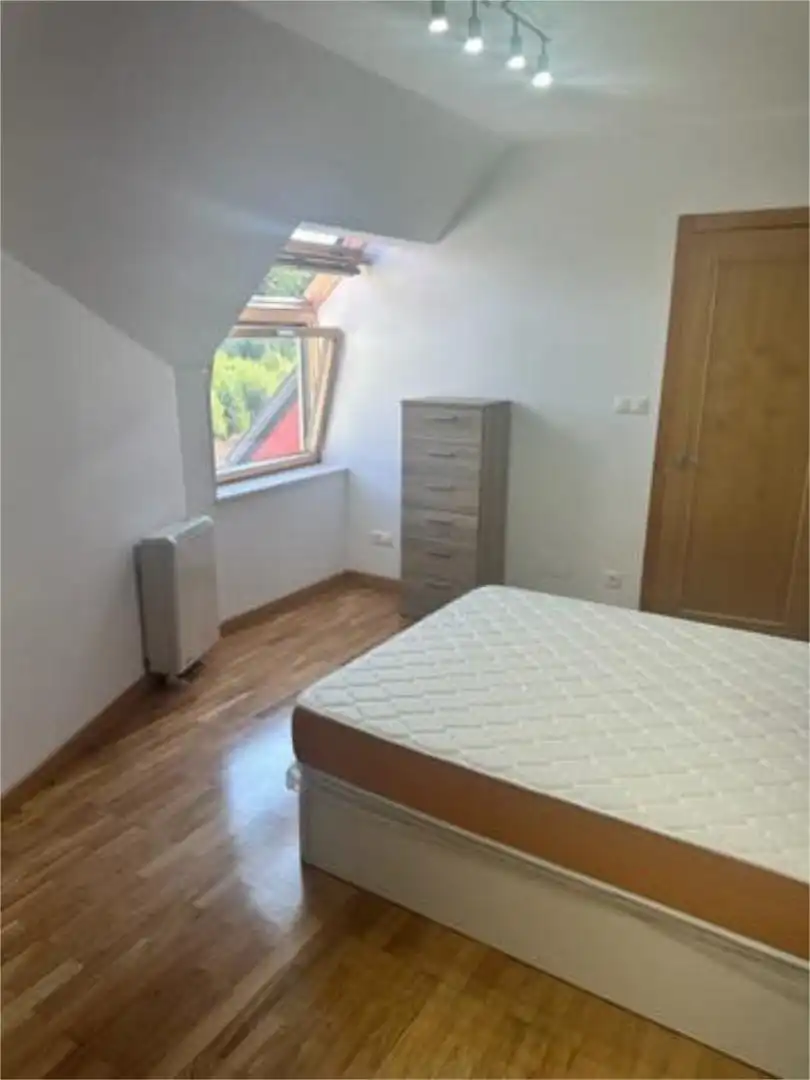 Piso de alquiler en Sada (A Coruña) Habitación de Piso de alquiler en Sada (A Coruña) con Calefacción, Jardín privado y Trastero
