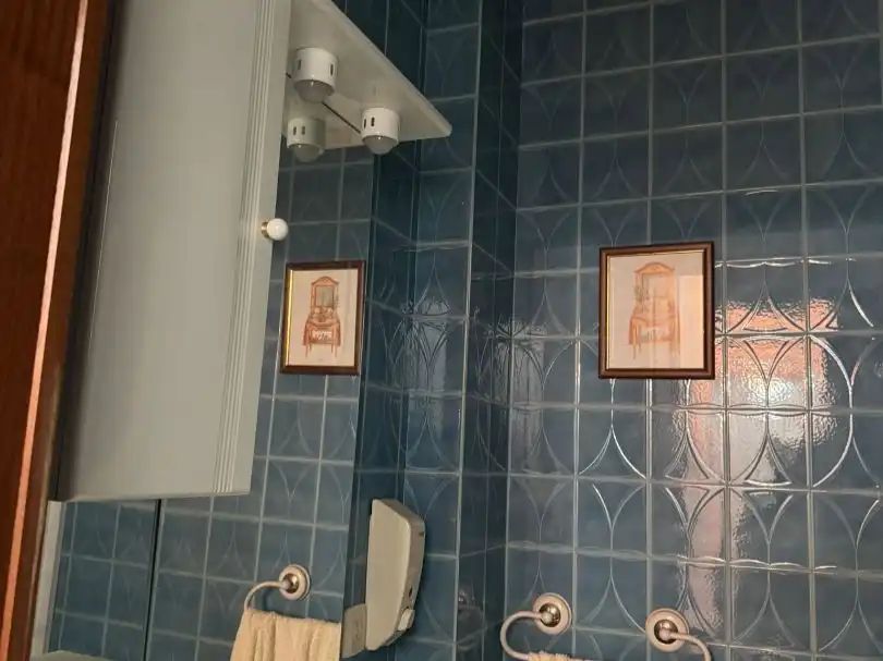 Flat for sale in Calle Virtud, 3, Triana Este Bathroom of Flat for sale in Sevilla with Air Conditioner, Terrace and Storage room