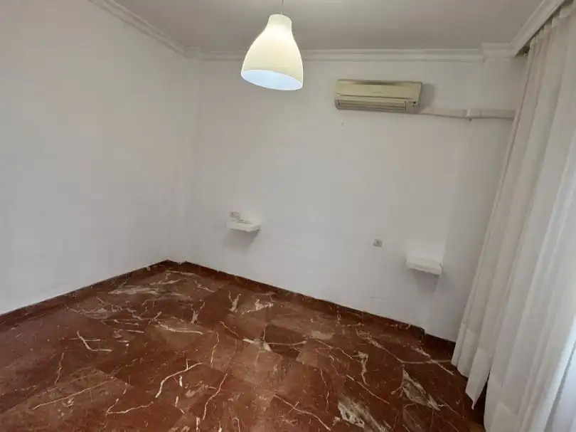Flat for sale in Calle Virtud, 3, Triana Este Flat for sale in Sevilla with Air Conditioner, Terrace and Storage room