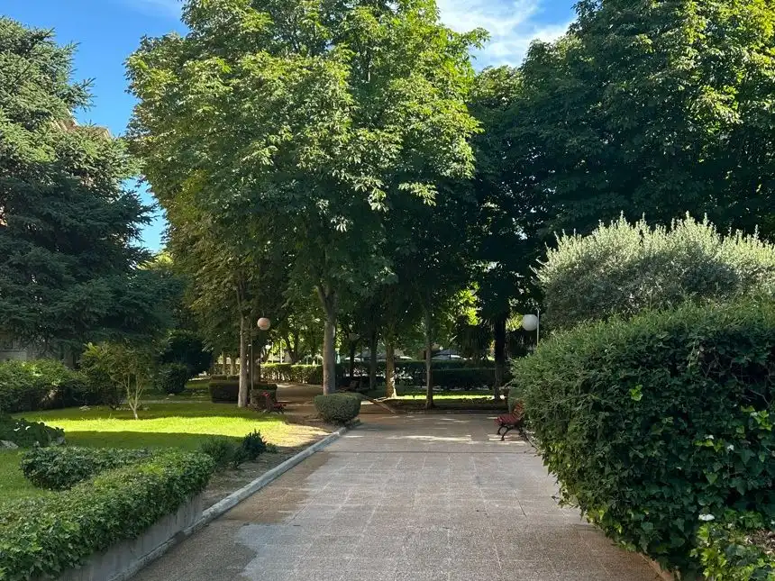 Wohnung zur Miete in Avenida de Europa, 30, Madrid Capital Außenansicht von Wohnung zur Miete in Madrid Capital mit Klimaanlage, Terrasse und Schwimmbad