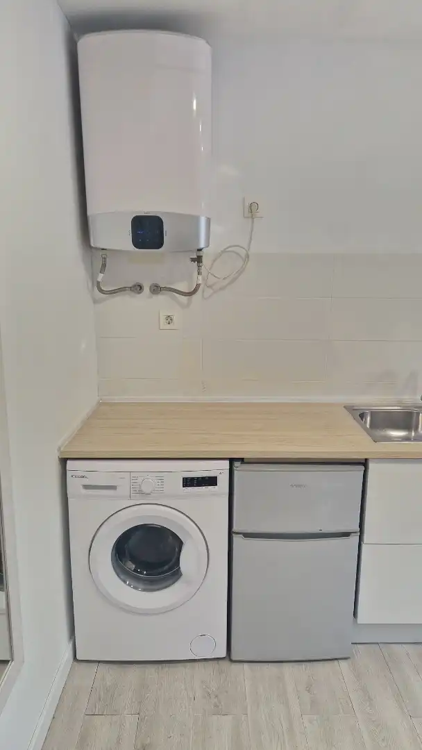 Flat for rent in Calle Escritor Sebastián Cuevas, 2, Fuensanta- Arcángel Kitchen of Flat for rent in Córdoba with Air Conditioner, Heating and Parquet flooring