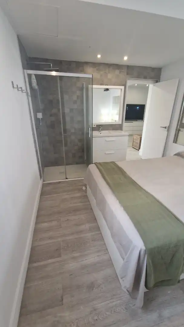 Flat for rent in Calle Escritor Sebastián Cuevas, 2, Fuensanta- Arcángel Bathroom of Flat for rent in Córdoba with Air Conditioner, Heating and Parquet flooring