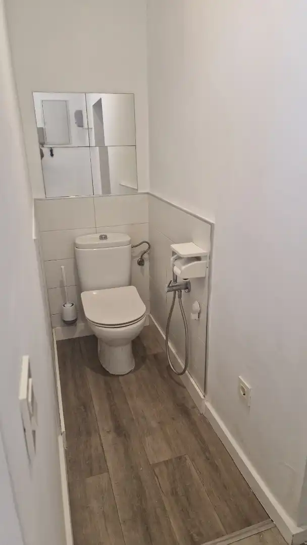 Flat for rent in Calle Escritor Sebastián Cuevas, 2, Fuensanta- Arcángel Bathroom of Flat for rent in Córdoba with Air Conditioner, Heating and Parquet flooring
