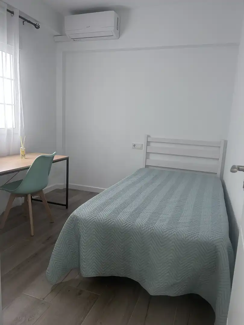 Flat for rent in Avenida de Libia, 39, Viñuela - Rescatado Bedroom of Flat for rent in Córdoba with Air Conditioner, Heating and Furnished