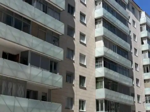 Piso en venta en Barriada Juan XXIII, 17, Burgos Capital Vista exterior de Piso en venta en Burgos Capital con Balcón