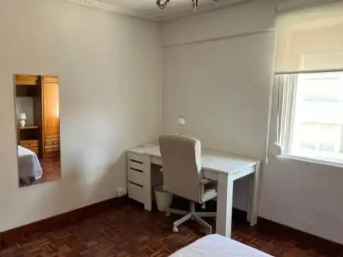 Piso en venta en Barriada Juan XXIII, 17, Burgos Capital Habitación de Piso en venta en Burgos Capital con Balcón