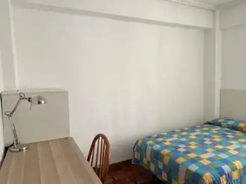 Piso en venta en Barriada Juan XXIII, 17, Burgos Capital Habitación de Piso en venta en Burgos Capital con Balcón