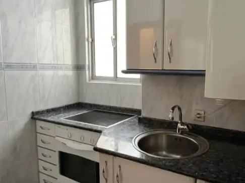 Piso en venta en Barriada Juan XXIII, 17, Burgos Capital Cocina de Piso en venta en Burgos Capital con Balcón