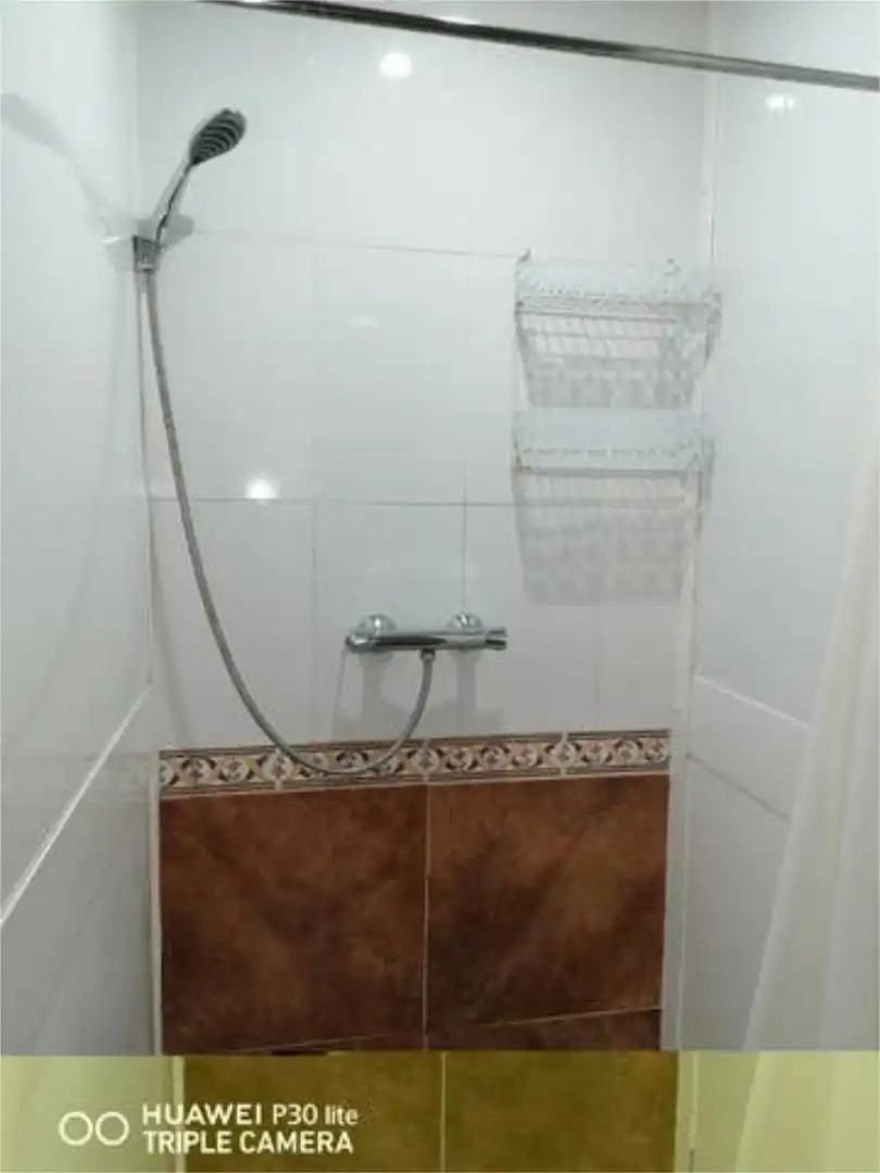 Wohnungen zur Miete in Aznalcóllar Badezimmer von Wohnungen zur Miete in Aznalcóllar mit Heizung, Terrasse und Abstellraum