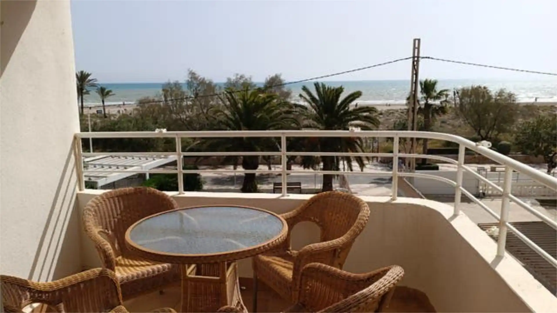 Wohnung zur Miete in Canet d'En Berenguer Terrasse von Wohnung zur Miete in Canet d'En Berenguer mit Privatgarten, Terrasse und Möbliert