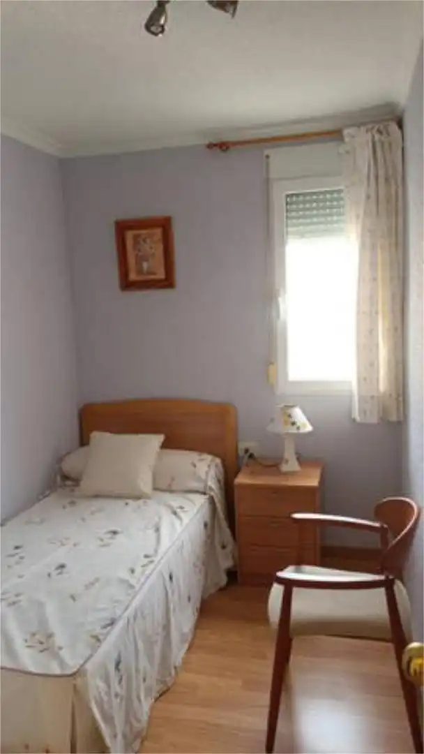 Wohnung zur Miete in Canet d'En Berenguer Schlafzimmer von Wohnung zur Miete in Canet d'En Berenguer mit Privatgarten, Terrasse und Möbliert