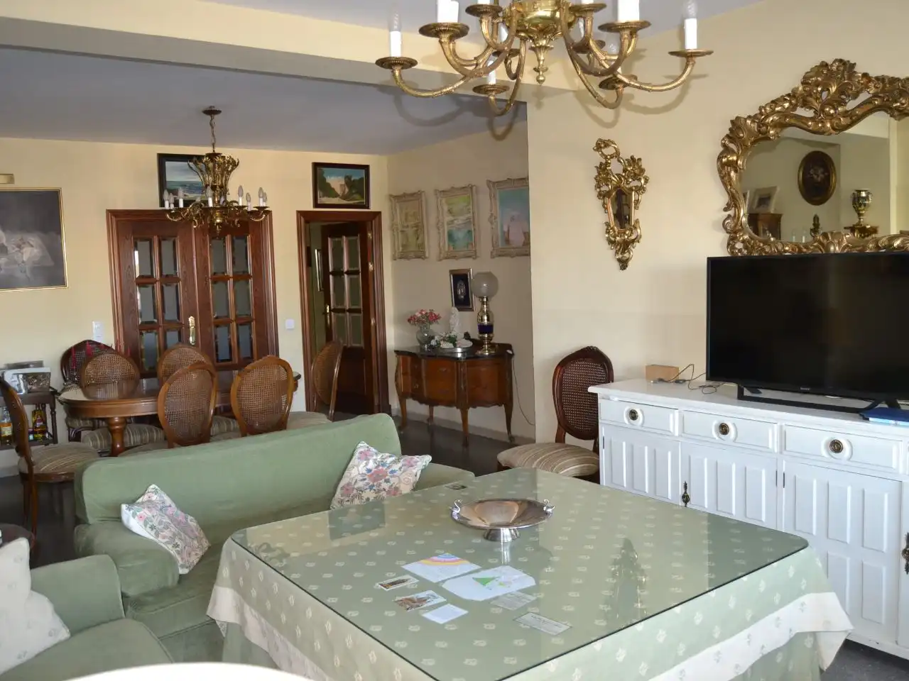Flat for sale in Avenida de la Reina Mercedes, 29, Sector Sur - La Palmera - Reina Mercedes Dining room of Flat for sale in Sevilla with Air Conditioner, Heating and Terrace