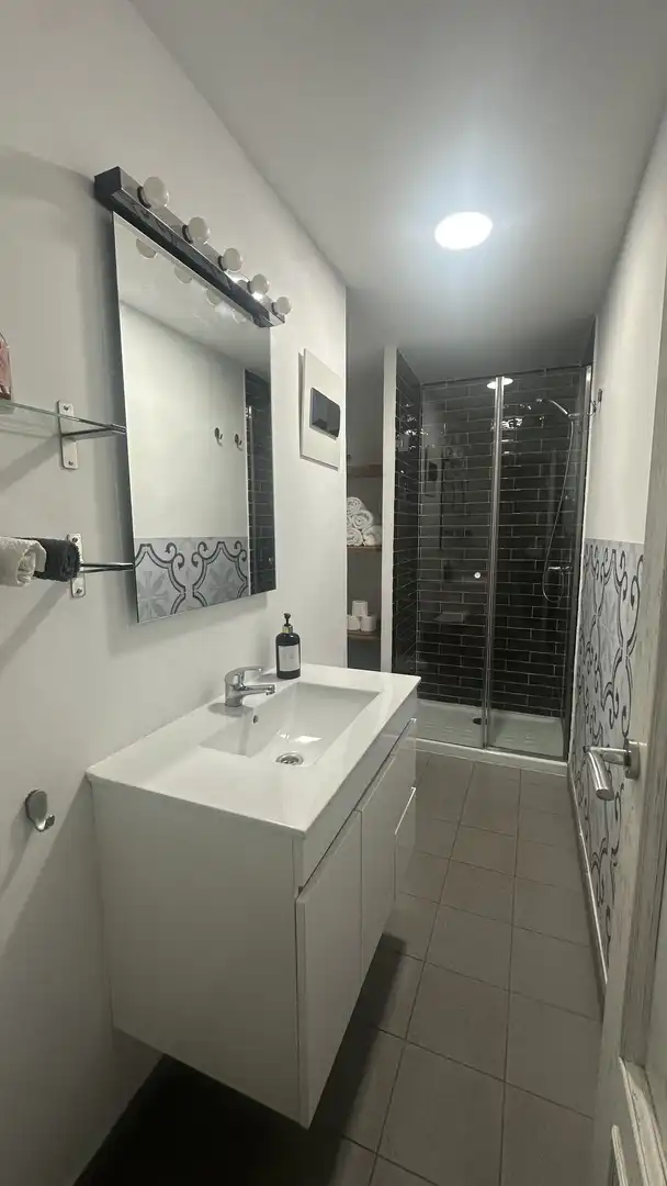 Flat for rent in Avenida Equipo Cincuenta y Siete, 3, Ollerías - San Cayetano Flat for rent in Avenida Equipo Cincuenta y Siete, 3, Ollerías - San Cayetano