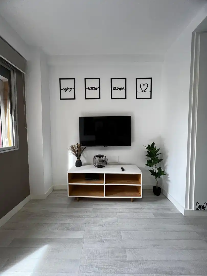 Flat for rent in Avenida Equipo Cincuenta y Siete, 3, Ollerías - San Cayetano Flat for rent in Avenida Equipo Cincuenta y Siete, 3, Ollerías - San Cayetano