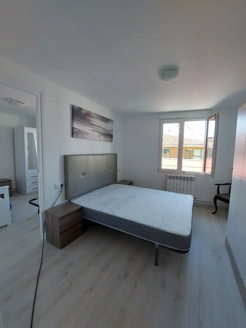 Wohnung zur Miete in Zapatari Kalea, 32, Salvatierra / Agurain Schlafzimmer von Wohnung zur Miete in Salvatierra / Agurain mit Heizung, Abstellraum und Möbliert