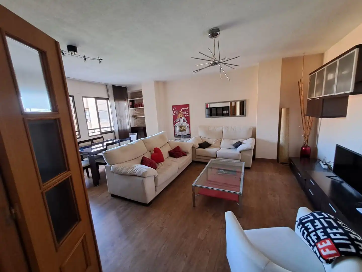 Wohnung zur Miete in Carrer d'Alfauir, 42, Sant Llorenç - Zona Alfahuir Wohnzimmer von Wohnung zur Miete in Valencia mit Klimaanlage, Heizung und Privatgarten