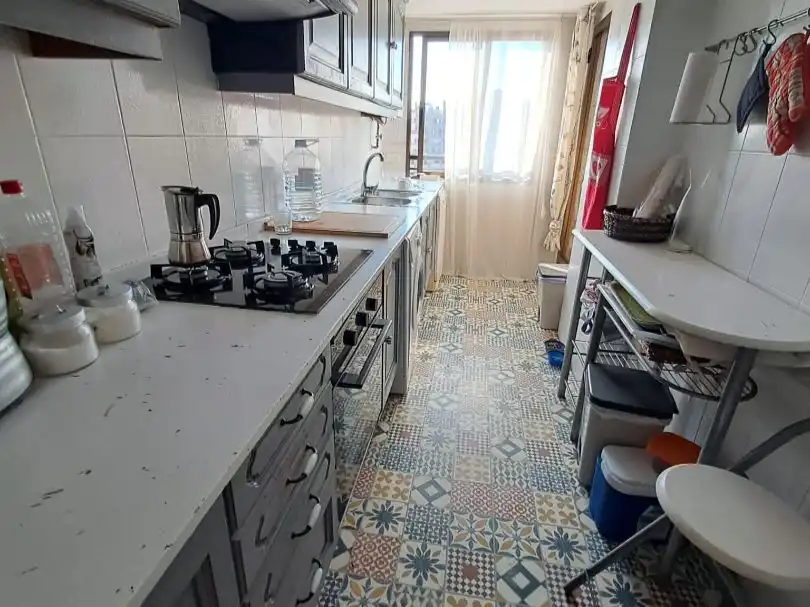 Wohnung zur Miete in Carrer d'Alfauir, 42, Sant Llorenç - Zona Alfahuir Küche von Wohnung zur Miete in Valencia mit Klimaanlage, Heizung und Privatgarten