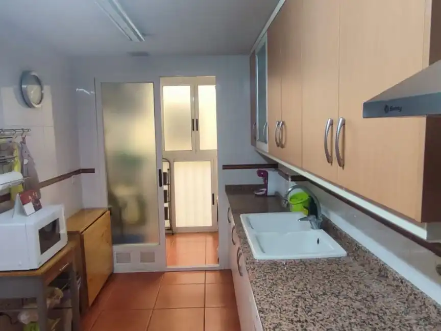 Piso de alquiler en Carrer del Professor Ángel Lacalle, 24, Sant Isidre Cocina de Piso de alquiler en Valencia con Aire acondicionado, Calefacción y Amueblado