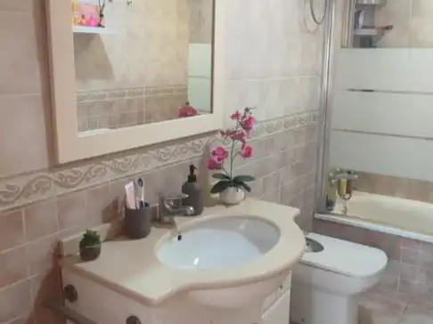 Piso de alquiler en Carrer del Professor Ángel Lacalle, 24, Sant Isidre Baño de Piso de alquiler en Valencia con Aire acondicionado, Calefacción y Amueblado