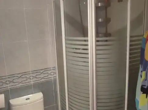 Piso de alquiler en Carrer del Professor Ángel Lacalle, 24, Sant Isidre Baño de Piso de alquiler en Valencia con Aire acondicionado, Calefacción y Amueblado