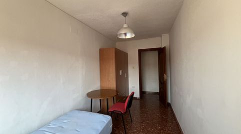 Piso de alquiler en Avenida de Murcia, 18, San Ildefonso, Granada Capital - imagen 5 Foto 5 de Piso de alquiler en Avenida de Murcia, 18, San Ildefonso, Granada Capital