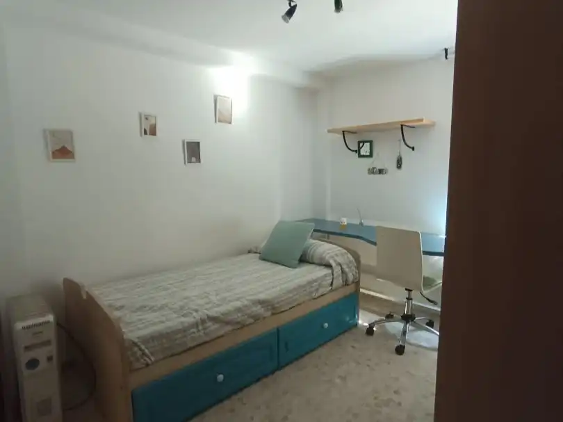 Flat for rent in Avenida Virgen de los Dolores, 18, Vista Alegre - Parque Cruz Conde Bedroom of Flat for rent in Córdoba with Air Conditioner, Heating and Furnished