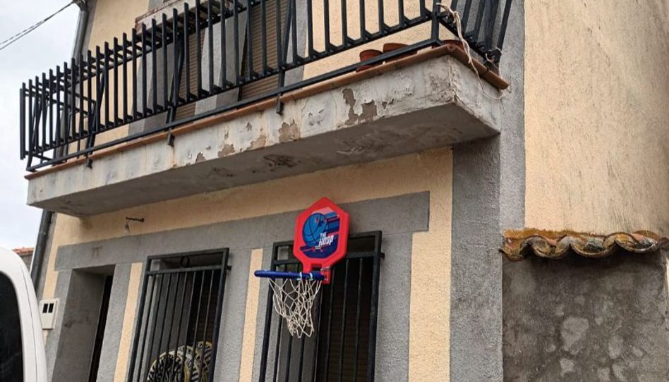 Casa adosada en venta en Calle Carretera, 36, Mengamuñoz, Ávila - imagen 1 Foto 1 de Casa adosada en venta en Calle Carretera, 36, Mengamuñoz, Ávila