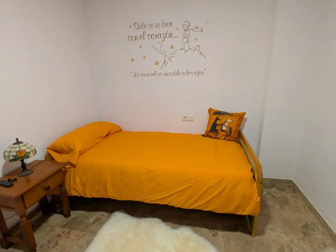 Flat for rent in Calle Joaquín Román Álvarez, 1, Las Almenas Bedroom of Flat for rent in Tomares with Air Conditioner, Heating and Swimming Pool