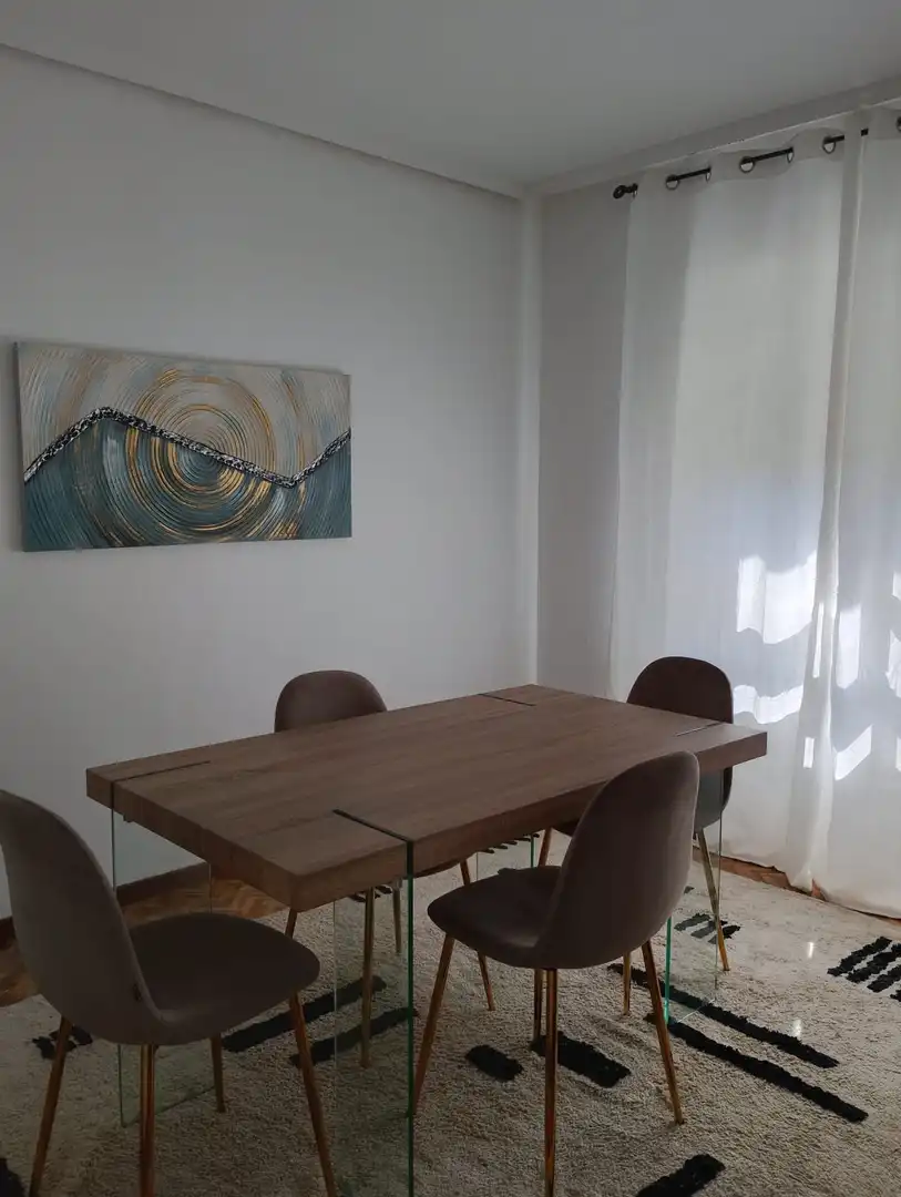 Menjador de Pis de lloguer en Soria Capital  amb Calefacció, Parquet i Terrassa