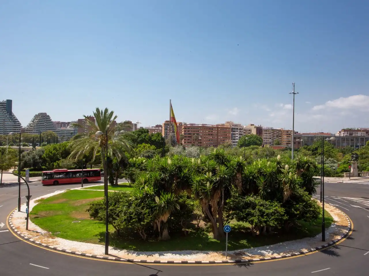 Flat for rent in Avinguda de França, 1, Penya - Roja - Avda. Francia Exterior view of Flat for rent in Valencia with Air Conditioner, Heating and Terrace