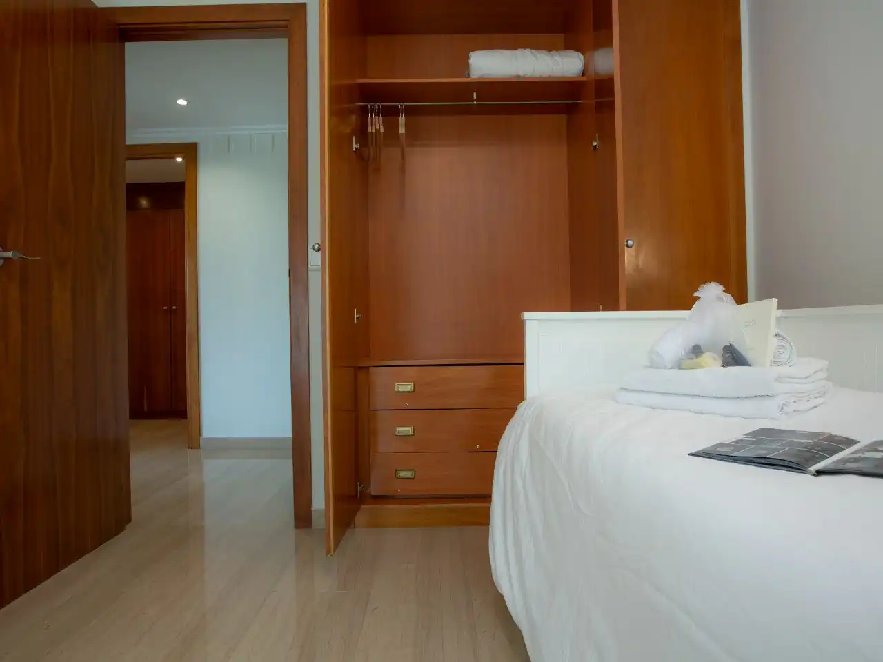 Flat for rent in Avinguda de França, 1, Penya - Roja - Avda. Francia Bedroom of Flat for rent in Valencia with Air Conditioner, Heating and Terrace