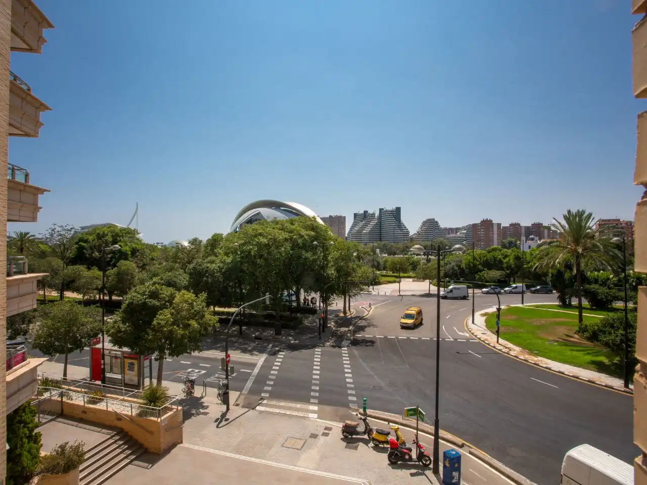 Flat for rent in Avinguda de França, 1, Penya - Roja - Avda. Francia Exterior view of Flat for rent in Valencia with Air Conditioner, Heating and Terrace