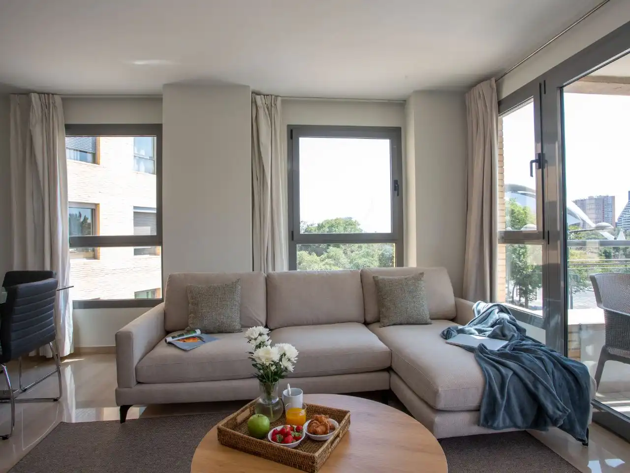 Flat for rent in Avinguda de França, 1, Penya - Roja - Avda. Francia Living room of Flat for rent in Valencia with Air Conditioner, Heating and Terrace