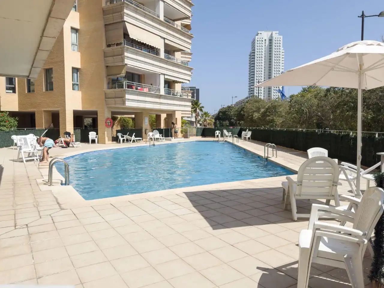 Flat for rent in Avinguda de França, 1, Penya - Roja - Avda. Francia Swimming pool of Flat for rent in Valencia with Air Conditioner, Heating and Terrace