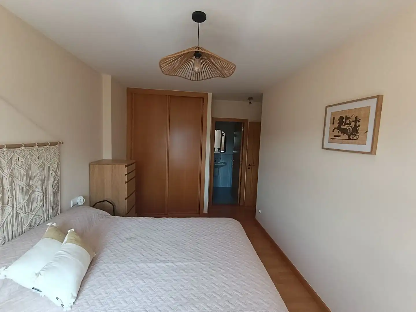 Wohnung zur Miete in Rúa Castelao, 69, Sarria Schlafzimmer von Wohnung zur Miete in Sarria mit Heizung, Parkett und Abstellraum