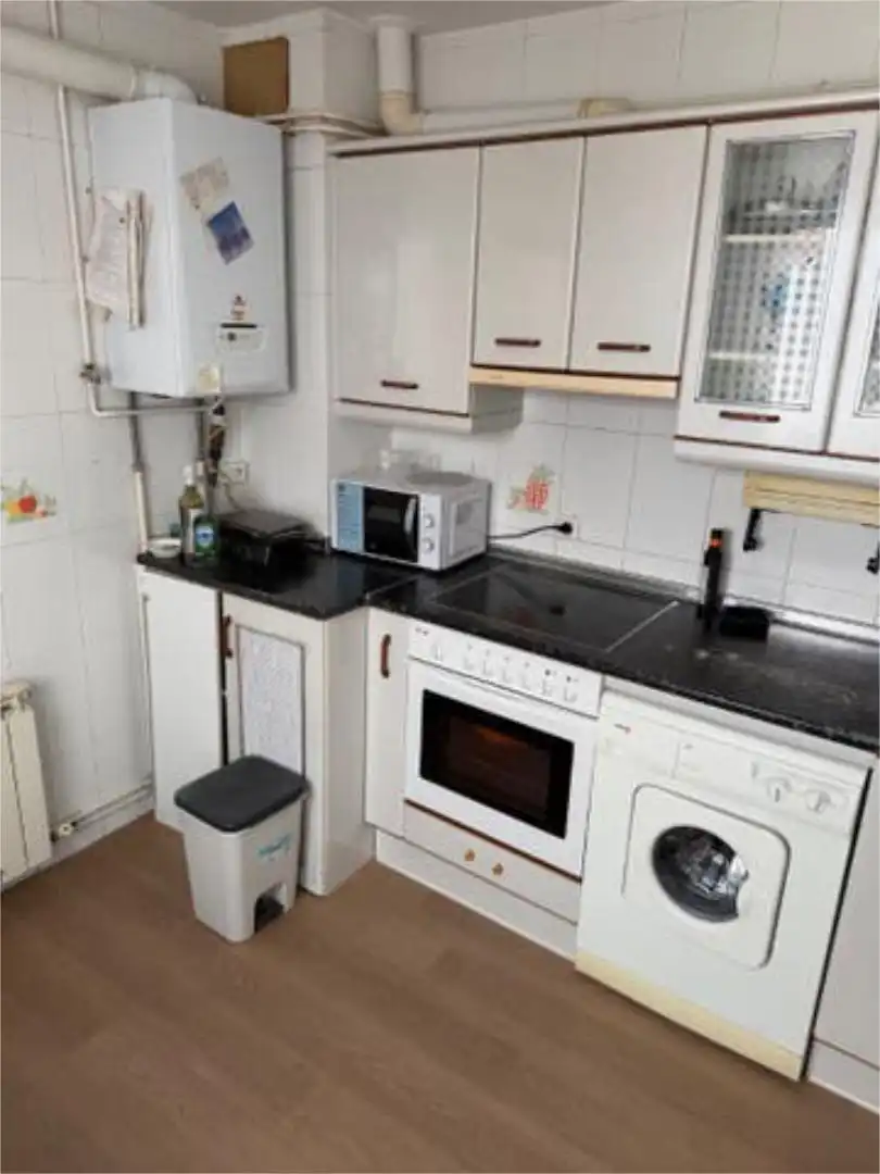 Flat for rent in Cervera de Pisuerga Kitchen of Flat for rent in Cervera de Pisuerga with Terrace and Furnished