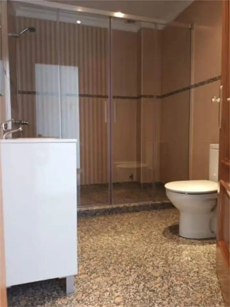 Flat for rent in Hinojosa del Duque Bathroom of Flat for rent in Hinojosa del Duque