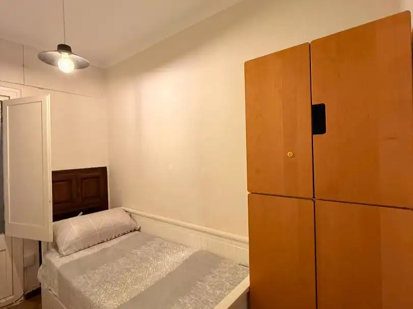 Room in Carrer Gran de Sant Andreu, 358, Sant Andreu de Palomar Room in Carrer Gran de Sant Andreu, 358, Sant Andreu de Palomar
