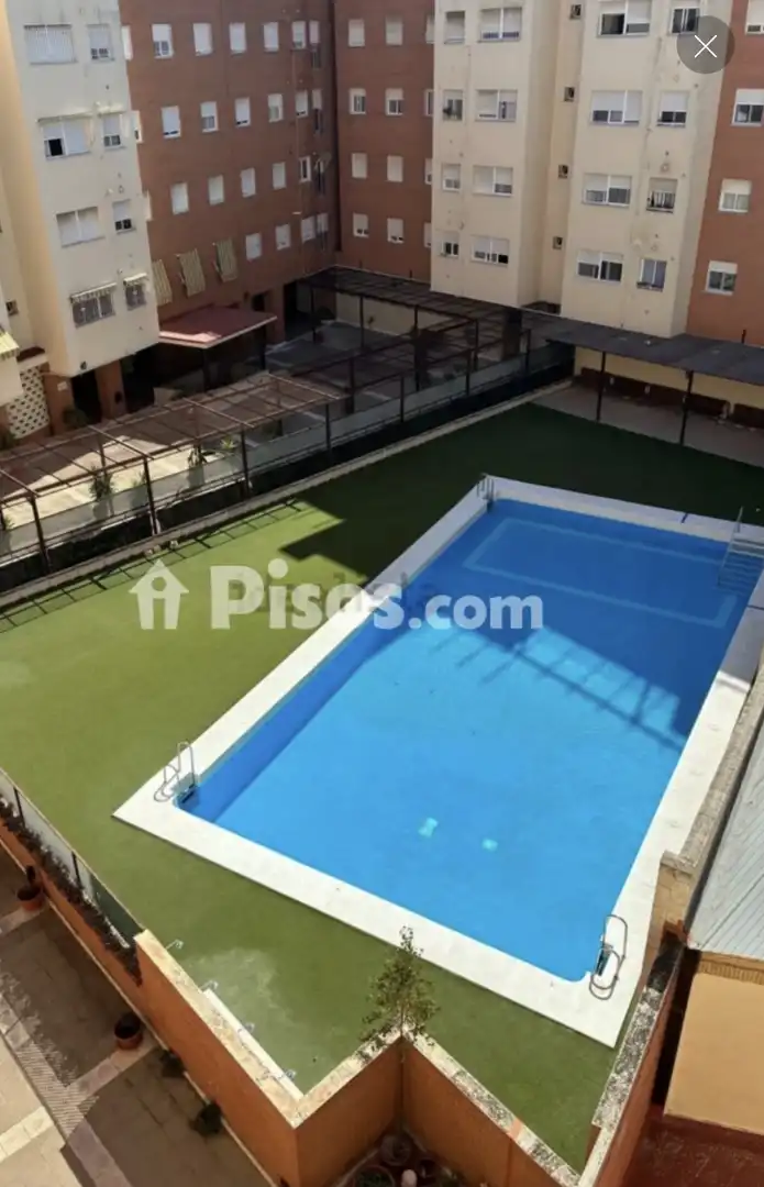 Flat for sale in Calle Arquitecto José Gómez Millán, 3, Parque Atlántico- San Matías Swimming pool of Flat for sale in Sevilla with Air Conditioner, Private garden and Storage room