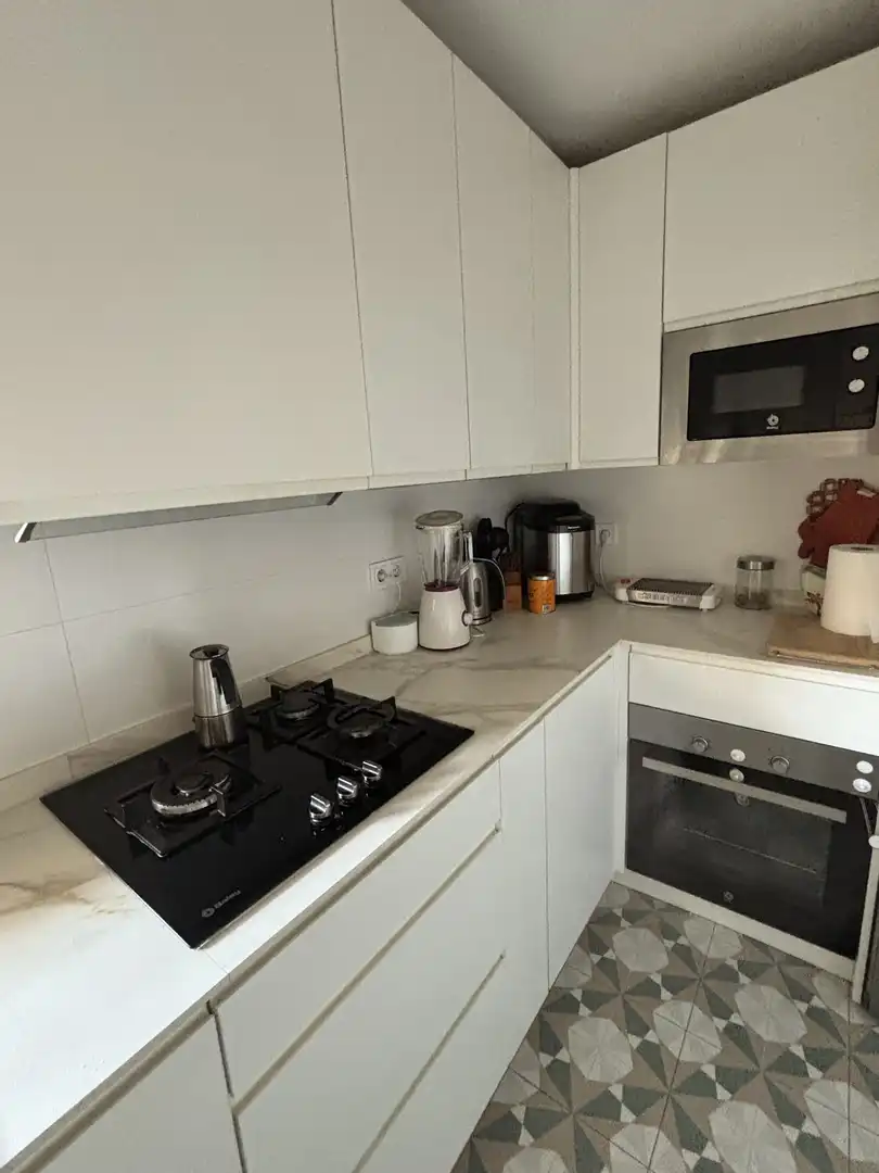 Flat for sale in Calle Arquitecto José Gómez Millán, 3, Parque Atlántico- San Matías Kitchen of Flat for sale in Sevilla with Air Conditioner, Private garden and Storage room